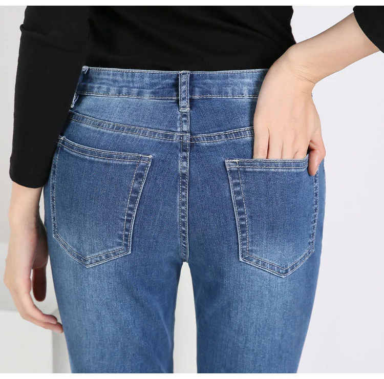 12350776247_528912256