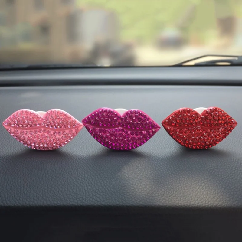 1Pc Rhinestone Car Freshener Cute Lips Fragrances Auto Interior Decor Car Diffuser Air Vent Clip Car Ornament Accessories