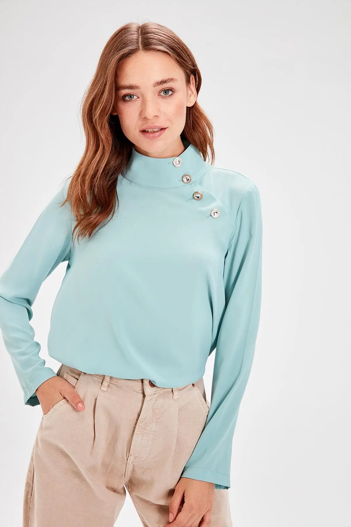 Детали из мятного камня Trendyol Bluz TWOAW20BZ0367 |