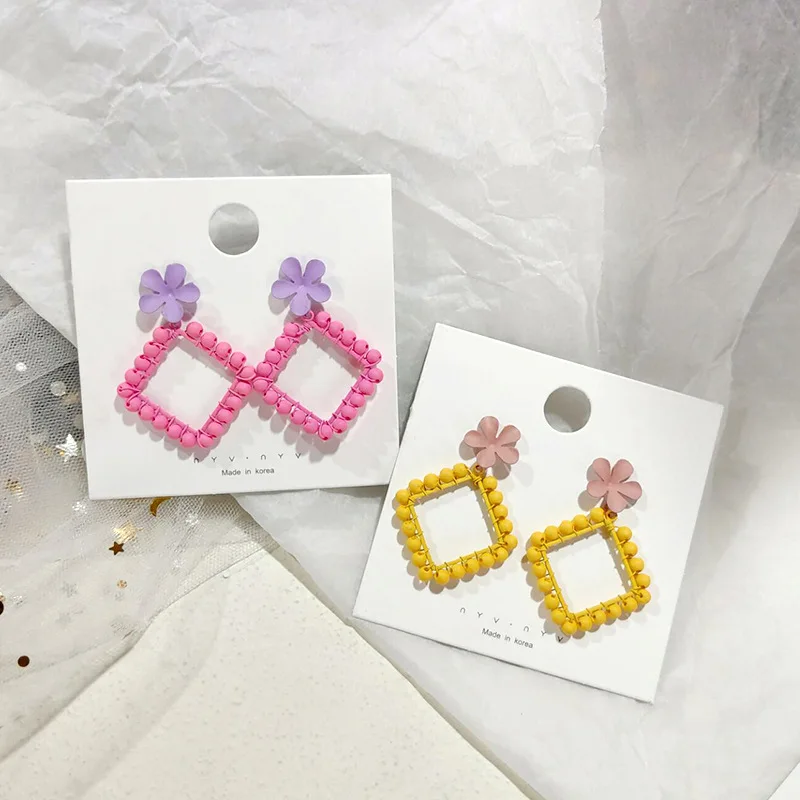 10903828721_1571512077