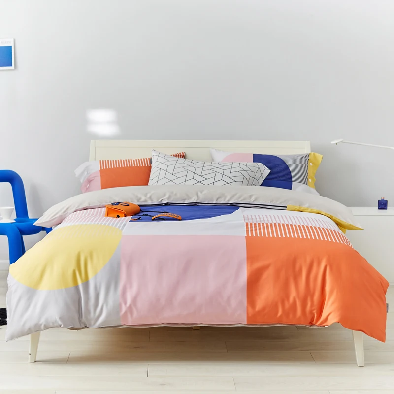 Простой комплект постельного белья с наволочкой комплекты пододеяльником