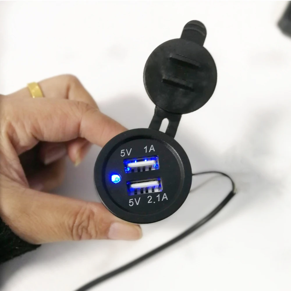 

Автомобильное зарядное устройство с двумя USB-портами, 3,1 А, 12 В/24 В