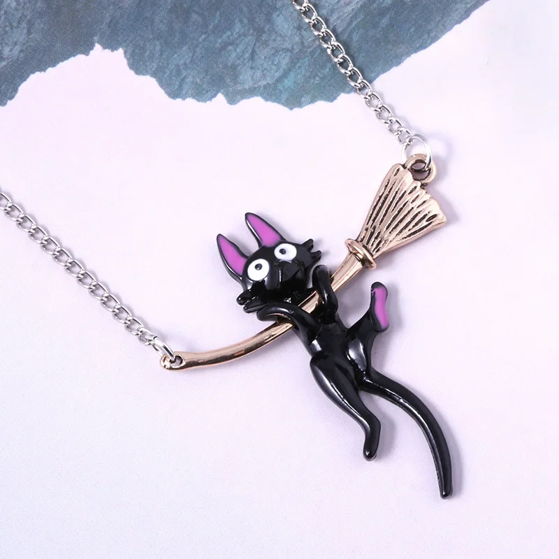 14020723076_1832390435