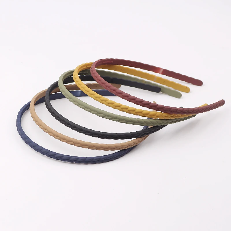 

Narrow Hairband With Teeth For Girls Solid Plastic Twist Texture Hair Band Elastic Hair Hoop Headband Hair Accessories