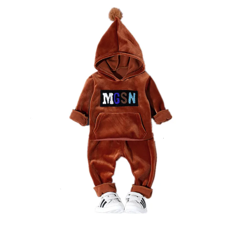 Осенне-зимние комплекты одежды для маленьких девочек и мальчиков детская утепленная бархатная футболка с капюшоном и вышитыми буквами детские спортивные костюмы, одежда