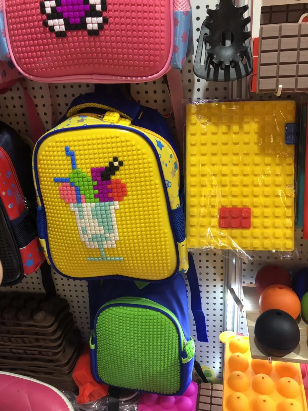 

Children Building Blocks Jigsaw Puzzle School Bag Hot Sales DIY Name Figure Silica Gel Small Particles Jigsaw Puzzle Case CHILDR