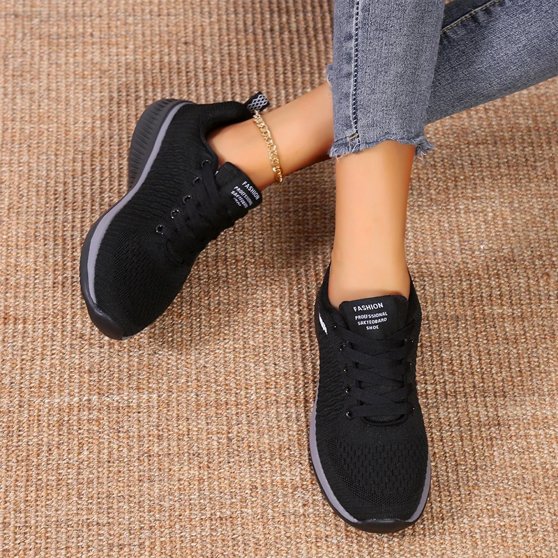 2021Womens Casual Sports Shoes Lightweight Comfortable Breathable Unisex Running Sneakers Tennis Lace-up Shoes Zapatos De Mujer