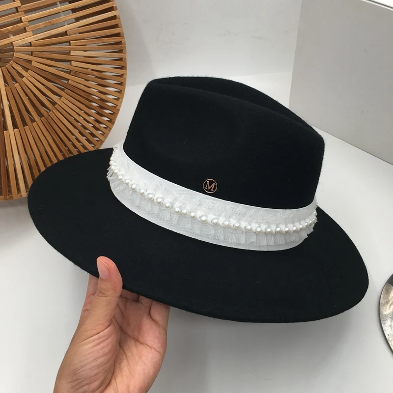 Европа и Соединенные Штаты новые зимние черные fedoras Sir шляпа Джокер японский tide cap кружевная шапка с жемчужинками показать меньше букв