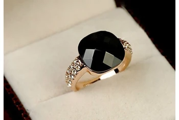 

Fashion Wedding Jewelry Female Engagement Ring Female Elegant Ring with a Big Black Square Artificial Stone Party New Gift LXH