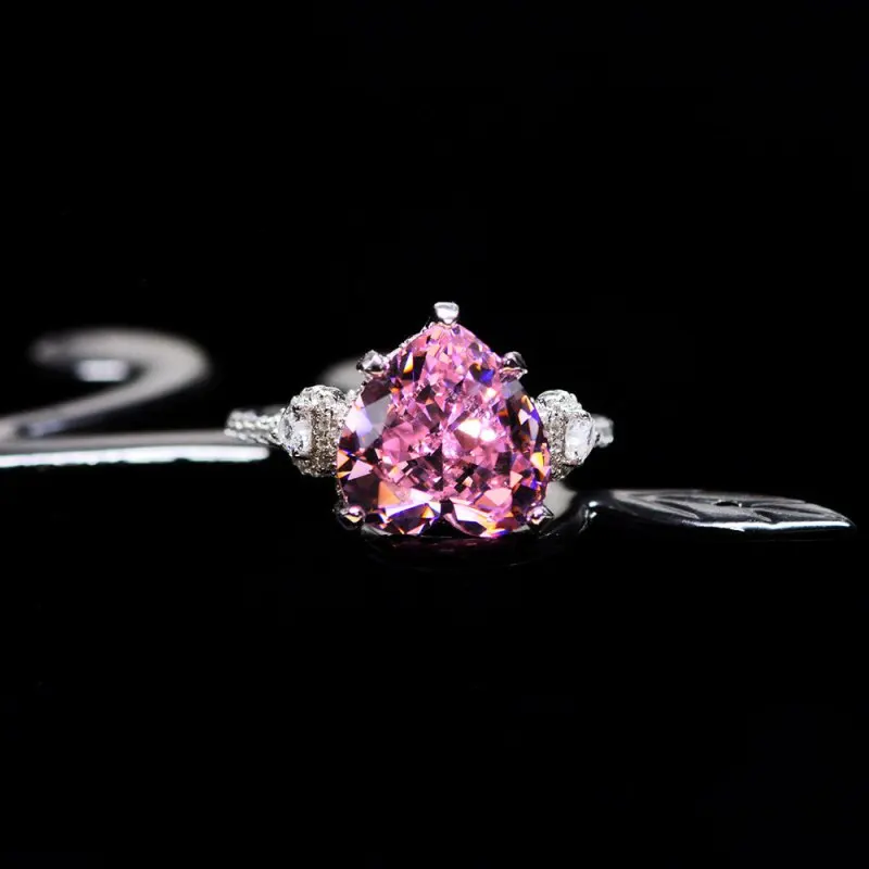 12999339981_1676156516