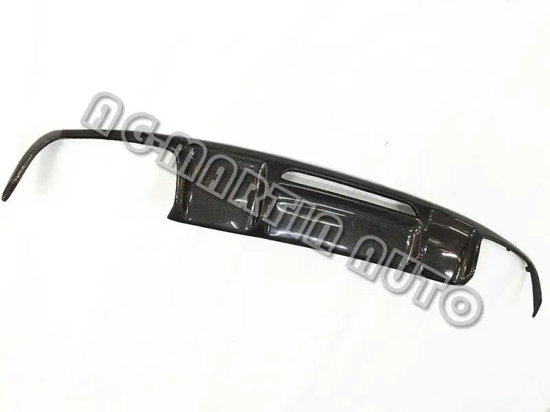 Carbon fiber AMG rear diffuser end tips back chin cover tail pipe rear bumper lip for Mercedes-Benz CLS class W218 CLS300 2012