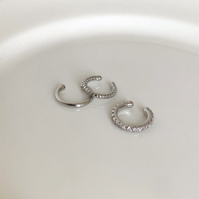 Delicate Micro Pave Zircon Cute Clip Earrings Female Buckle EarCuff No Piercings Fake Cartilage Ear Jewelr
