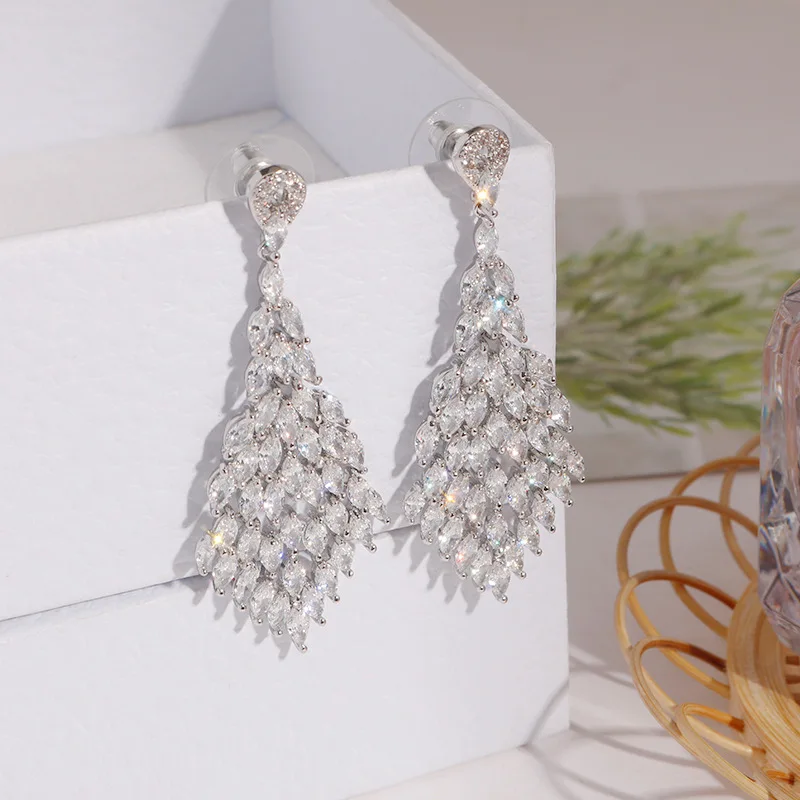 

EYER прозрачный Цирконий новые модные кубические циркониевые Кристаллы Длинные серьги лучшее качество белый цвет модные серьги для женщин и девочек