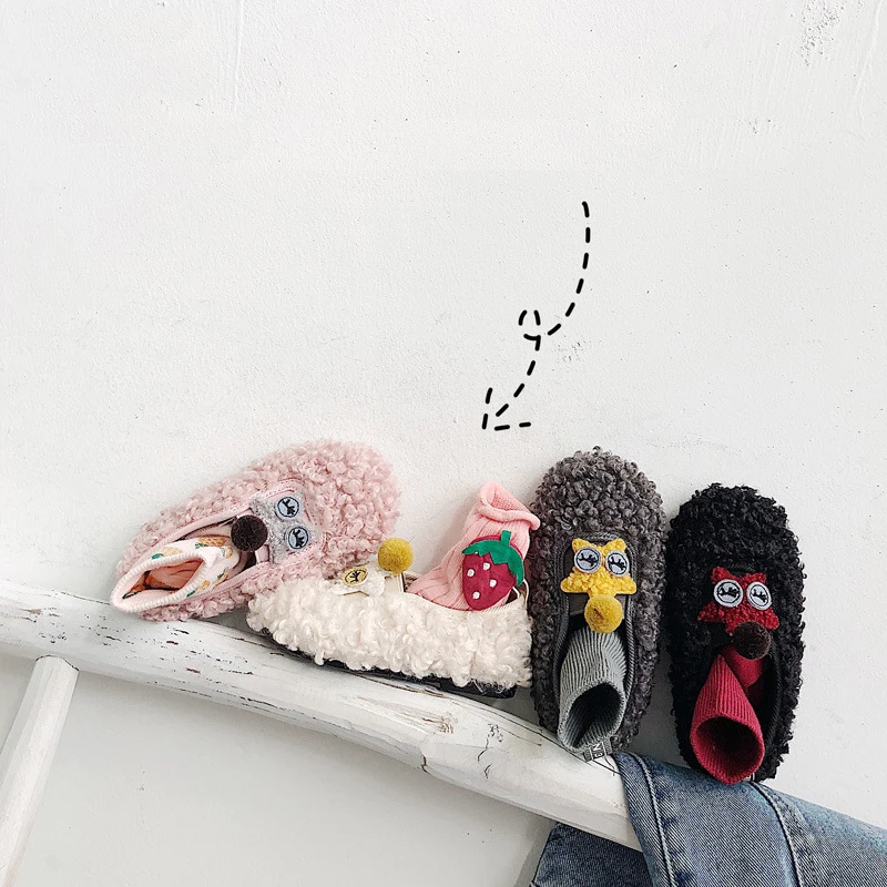 Осенне-зимняя детская обувь на меху; удобная повседневная хлопковая обувь; Теплая обувь для маленьких девочек; мягкая детская обувь на плоской подошве без застежки; детская обувь