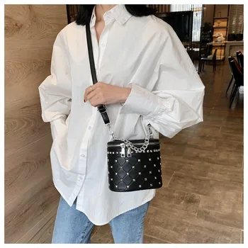 

Cylindrical Small Bag Female 2020 New Korean Fashion Rivet Bucket Bag Shoulder Messenger Bag PU Solid Crossbody Bags for Women