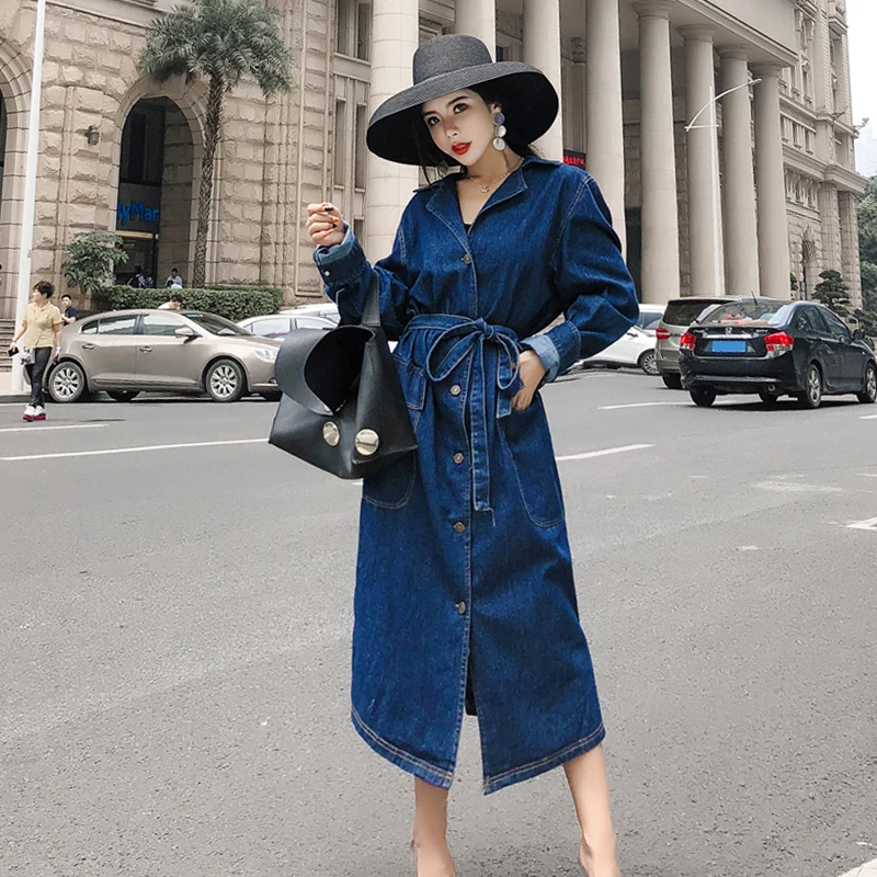 

2020 New Loose Big Pocket Belt Waist Blue Denim Long Trench Coat Women Spring Long Sleeve Single Breasted Casual Denim Outerwear