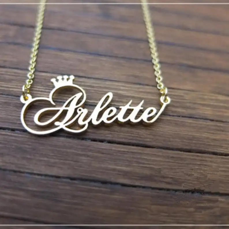 

Personalized Name Crown Necklace Handmade Customized Cursive Font Nameplate Pendant Stainless Steel Chain Jewelry Birthday Gifts