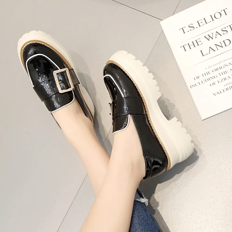 

2019 Spring Square Buckle round-Toe Thick Bottomed Platform Shoes Japanese-style Versatile Deep Mouth Slanted Heel Shoes Elevato