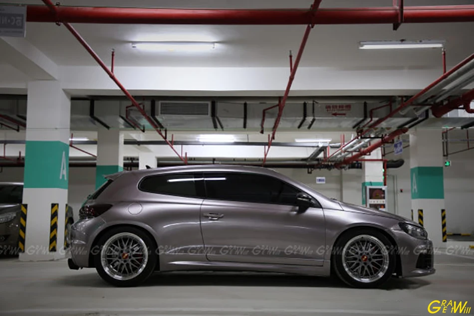 

Metal Paint Titanium Iron Vinyl Wrap Film Glossy Metallic Car Wrap Cover Sticker With Air Bubble Free Size 1.52*18M/Roll