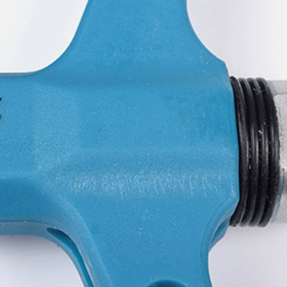 LUO90827008_0917562934063773361