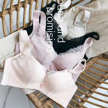 

New Style Thin Cup Non-Steel Ring Bra Latex Large Bust Breathable Lace Sexy Push up Adjustable Underwear