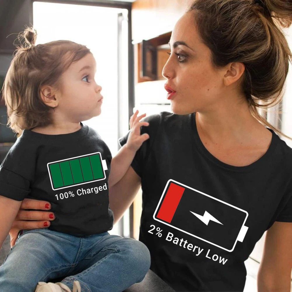 Funny Mommy and Me Matching Family Shirts Low Battery and Charged Battery Mother Daughter Daddy Son Toddler Shirts Baby Bodysuit 2