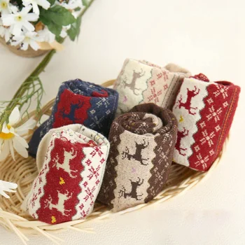 

Female 5 Pairs/Lot Autumn Winter Wool Cotton Socks Set Women Keep Warm Free Size Cute Cartoon Socks Short Christmas Socks