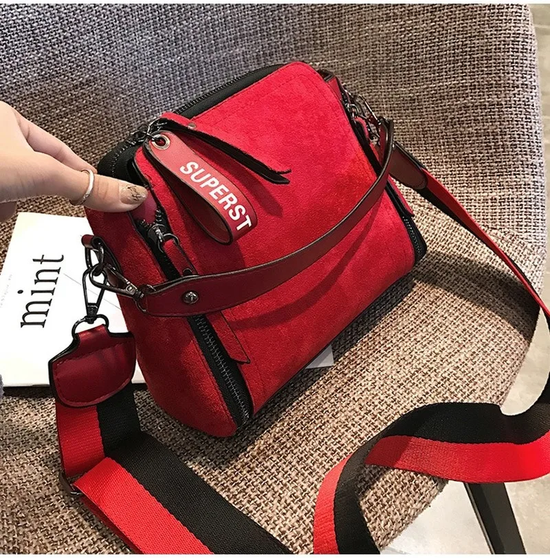 

High quality wide and narrow double shoulder strap frosted velvet bucket bag handbags2020 new single shoulder messenger handbags