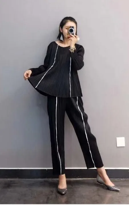 Miyake fashion suit fold o-neck long sleeve T-shirt+ nine points Harem pants two-piece outfit IN STOCK