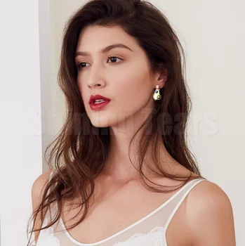 

2019 premium sense classic fashion metal ear jewelry