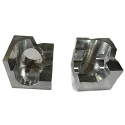 Peças personalizadas do suporte de aço fazendo à máquina do cnc