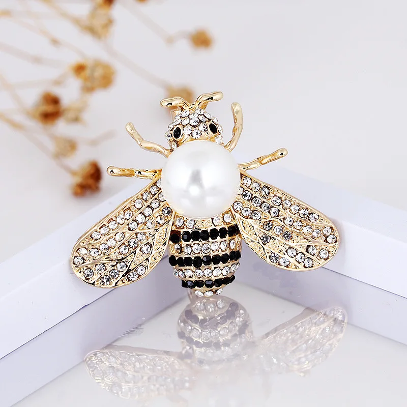 

Fashion New Style Crystal Bees Brooch Women's Accessories Hot Sales Faux Freshwater Pearls Bumblebee Brooch Corsage Brooch