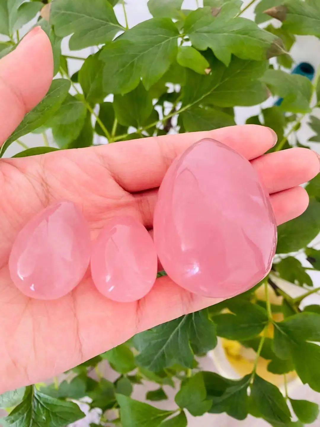 

Wholesale Natural Stone Crystal Vaginal Eggs Set Rose Quartz Jade Yoni Eggs for gift-YJL