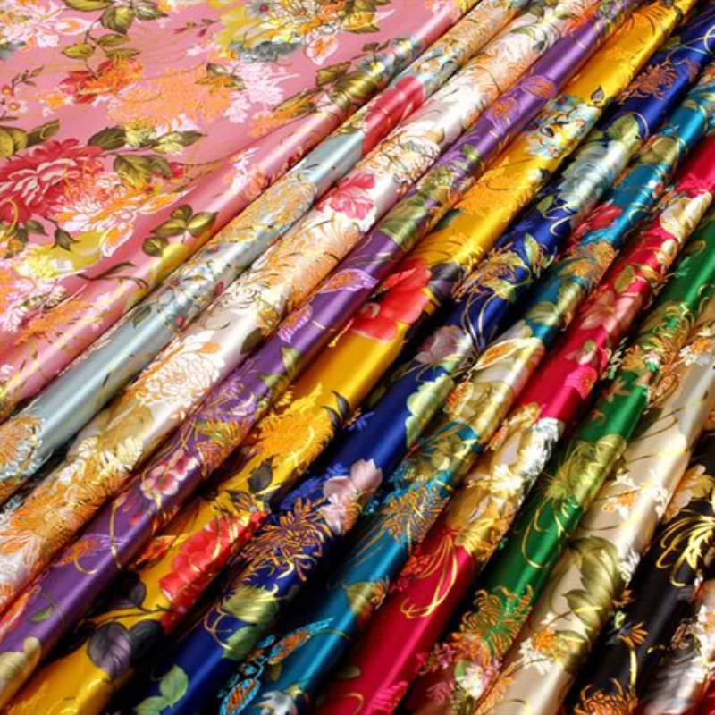 Платье кимоно из жаккардовой ткани с золотым шелковым переплетением|jacquard brocade