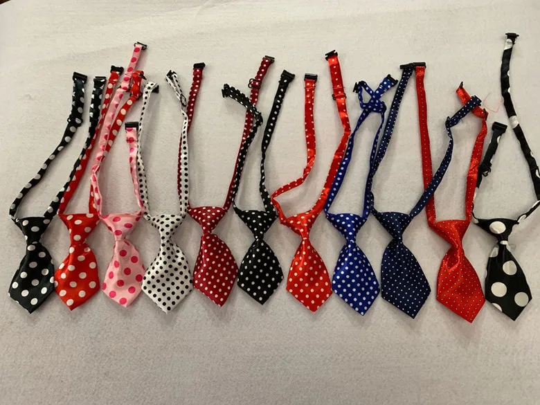 Polka Dots 50 шт./лот, собачьи галстуки ручной работы, регулируемые Галстуки для домашних животных, кошек, собак, товары для ухода за собакой, 40 цветов - Цвет: Polka Dots