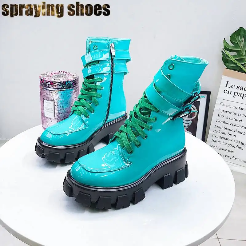 Женские неоновые синие ботинки Martens из лакированной кожи на платформе мотоботы с