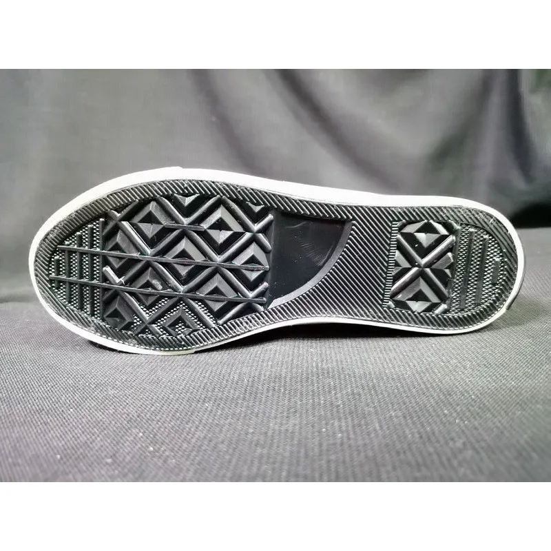 KPOP G-Dragon Embroidery Daisy Design canvas shoes PEACEMINUSONE Summer Shoes Fans Collection wj49 KPOP G-Dragon Embroidery Daisy Design canvas shoes PEACEMINUSONE Summer Shoes Fans Collection wj49