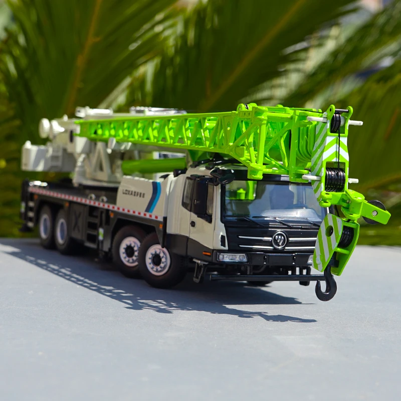 1:43 Scale Foton Laxo 55Q5 Automobile Crane Engineer Vehicles Diecast Toy Model 
