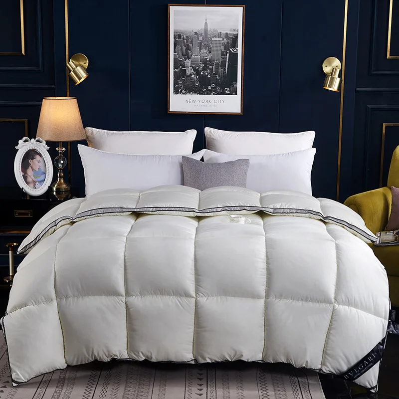 

5 Stars Super Soft Multiple Sizes FEATHER FABRIC Winter Quilt Solid colors Warm Cozy comforter Fluffy Breathable Quilt