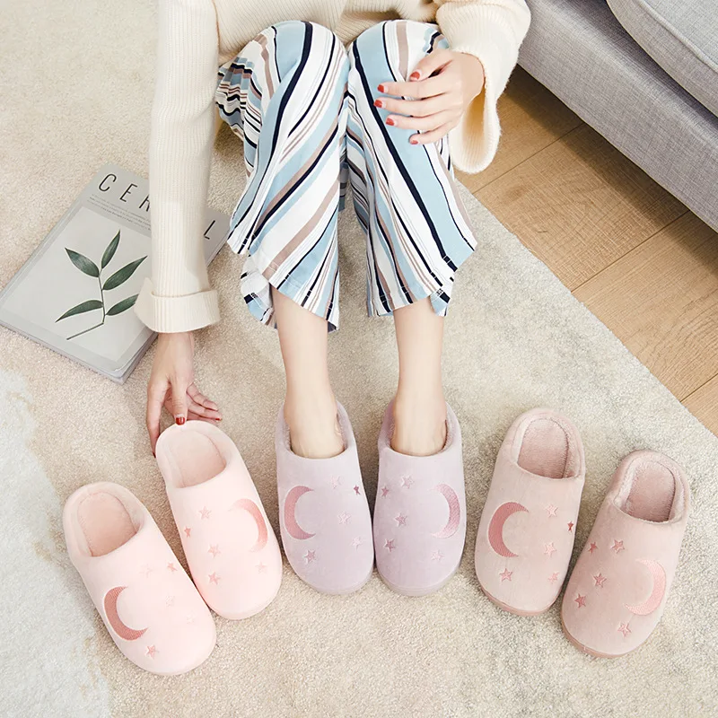 

2019 Couple Cotton Slippers Female Winter Home Indoor Warm Antiskid Moon Shoes Lovely Home Plush Male Home