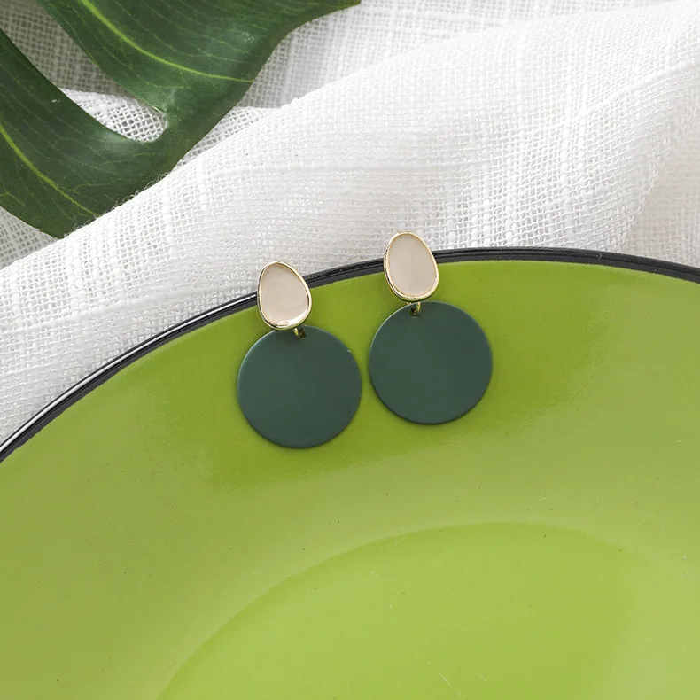 12175040741_1401670587