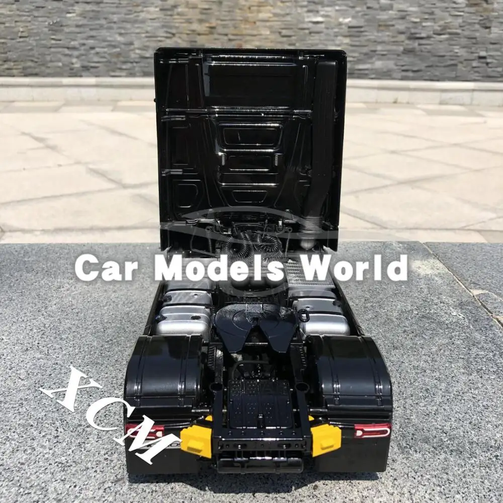 Литая под давлением модель автомобиля для NZG Actros Giga Space 1:18(черный)+ маленький подарок