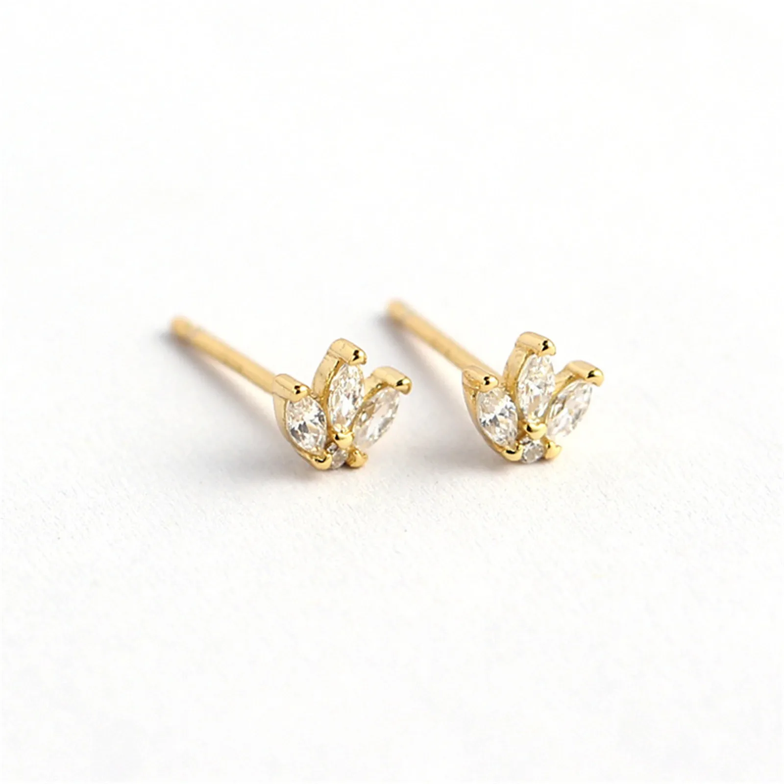 

Geometric Shape Stud Earrings Sterling 925 Silver with Zircon Diamond for Women Gold Color Girl Friend Presents Lady Jewelry