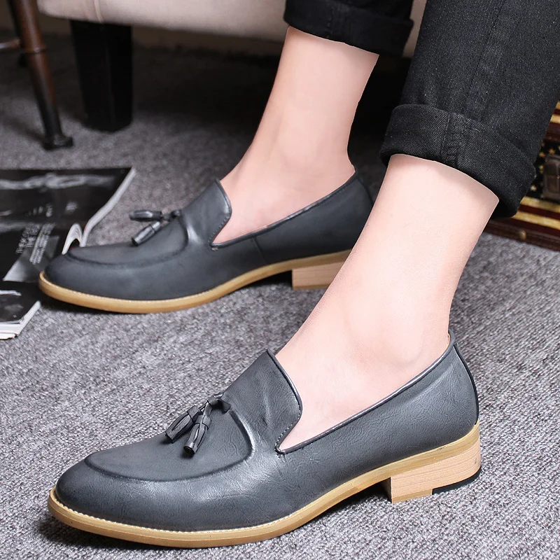 Herenschoenen zapatos charol hombre обувь на плоской подошве комфортная Мужская sapatos sociais masculinos Водонепроницаемые кожаные лоферы с кисточками