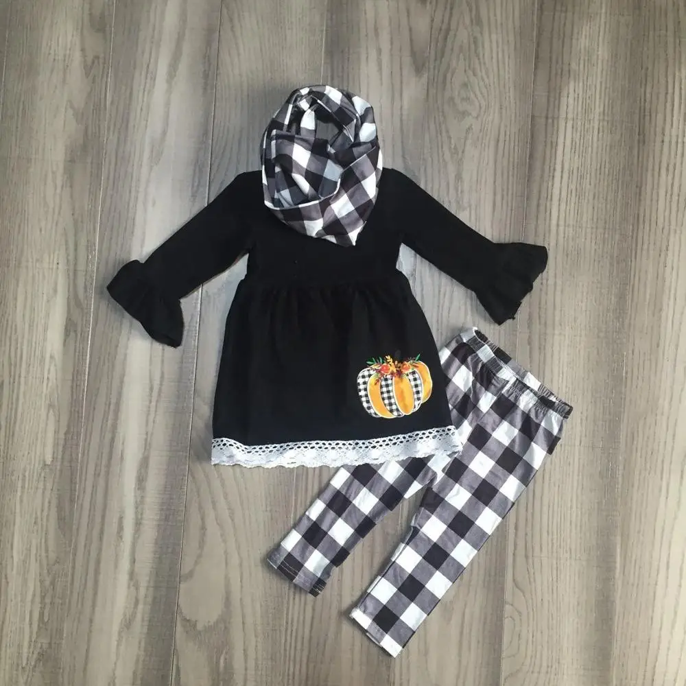 Детская одежда осень/зима, наряды Хэллоуин благодарения, одежда для маленьких девочек, 3 предмета, шарф, черные широкие шорты в клетку, хлопковые оборки