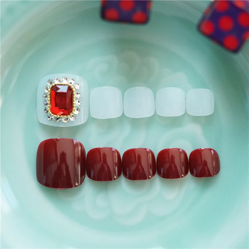 Wine Ruby Jump Nails Square Head Short Paragraph Manicure Accessorie Summer Bride's Fake Toenail Patch Nail Art