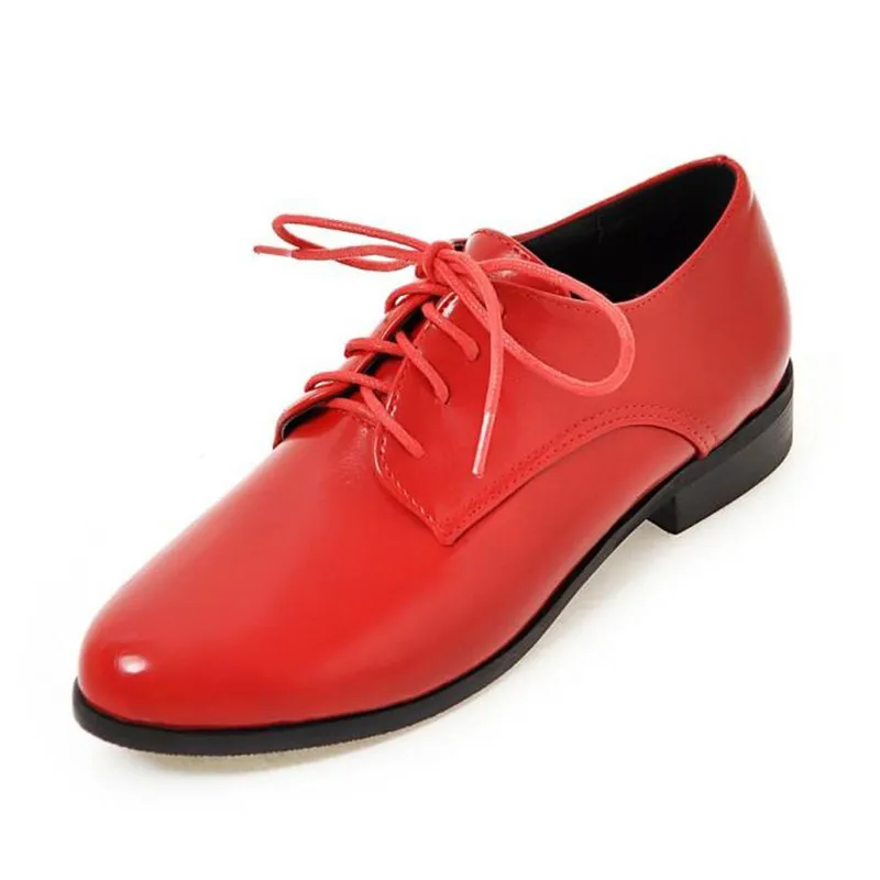 Size 30-50 British Lace Up Casual Student Flat Korean Patent Leather Lady Flat Brogue Shoes Spring Autumn Oxford Shoes For Woman - Цвет: Red U06