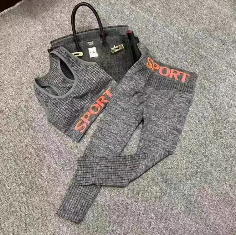 

2017 Lettered Europe And America Fitness Running New Style Back Capri Pants Set Female Two-Piece Set Capri Pants Female Yoga Clo