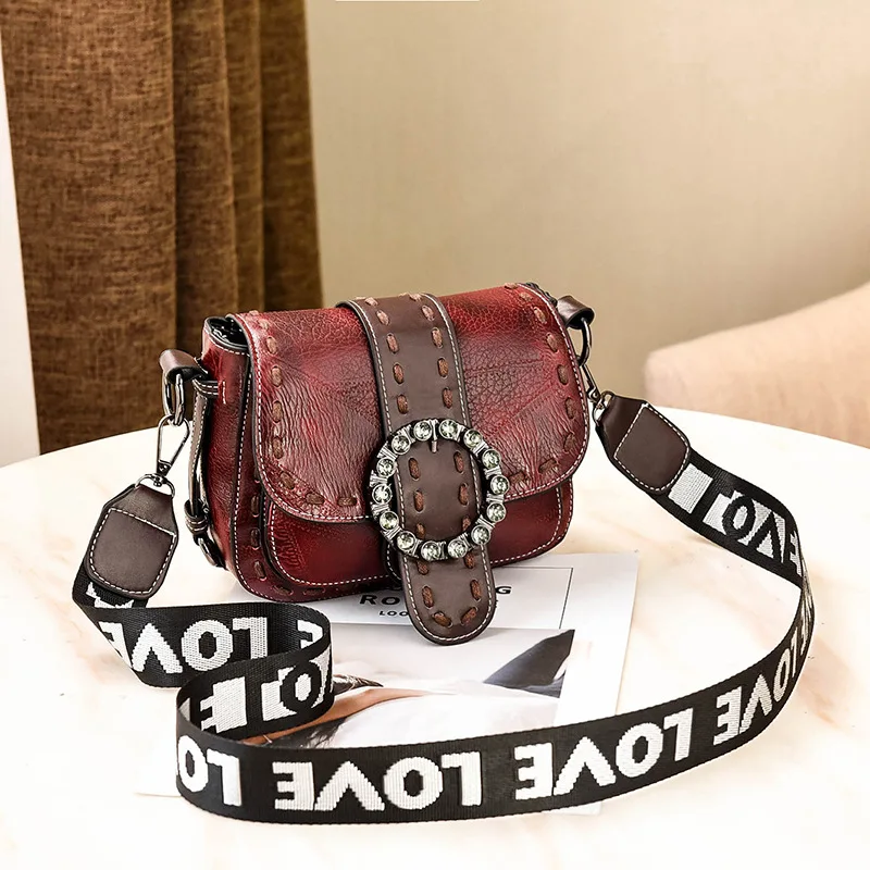 Новая коллекция 2019 отличается стильным минималистичным дизайном который