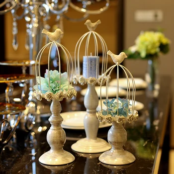 

European Retro Candlestick Home Decoration Bird Cage Shape Iron Ornaments Wedding Decor Desktop Creativity White Candle Holders